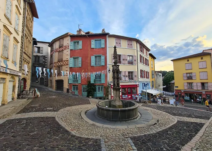 Holiday home En Pierre Avec 3 Chambres, Cour Et Proximite Activites, - Fr-1-582-252 *